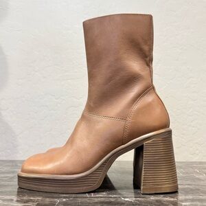 Steve Madden Fantsie Tan Leather Platform Go-Go Boots